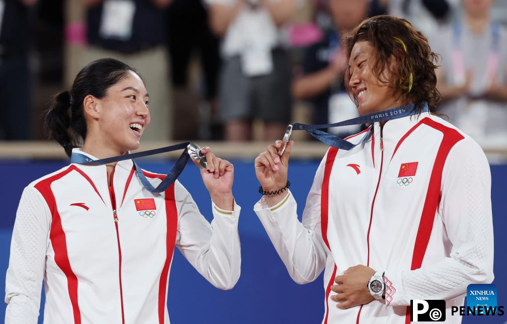 Tennis: China narrowly miss mixed doubles gold, Alcaraz, Djokovic set for final
