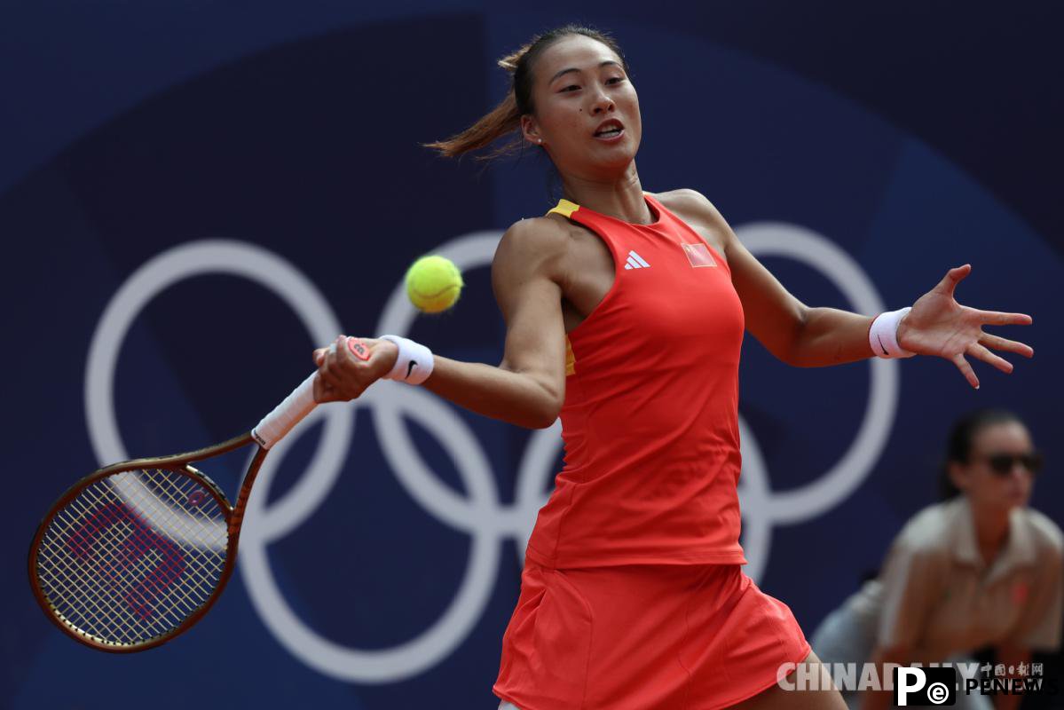 Zheng makes tennis history for Asia