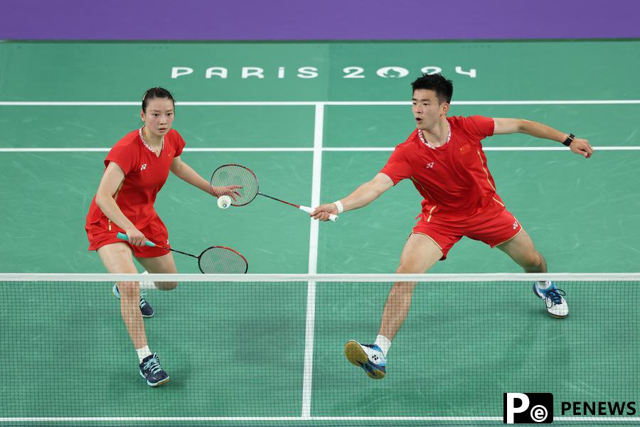 Chinese shuttlers dominate mixed doubles, hosts