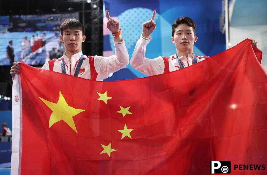 Chinese shuttlers dominate mixed doubles, hosts