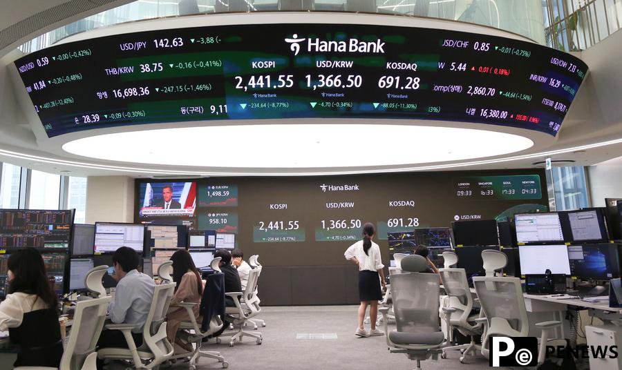 Concerns grow as ＂Black Monday＂ hits global stock markets