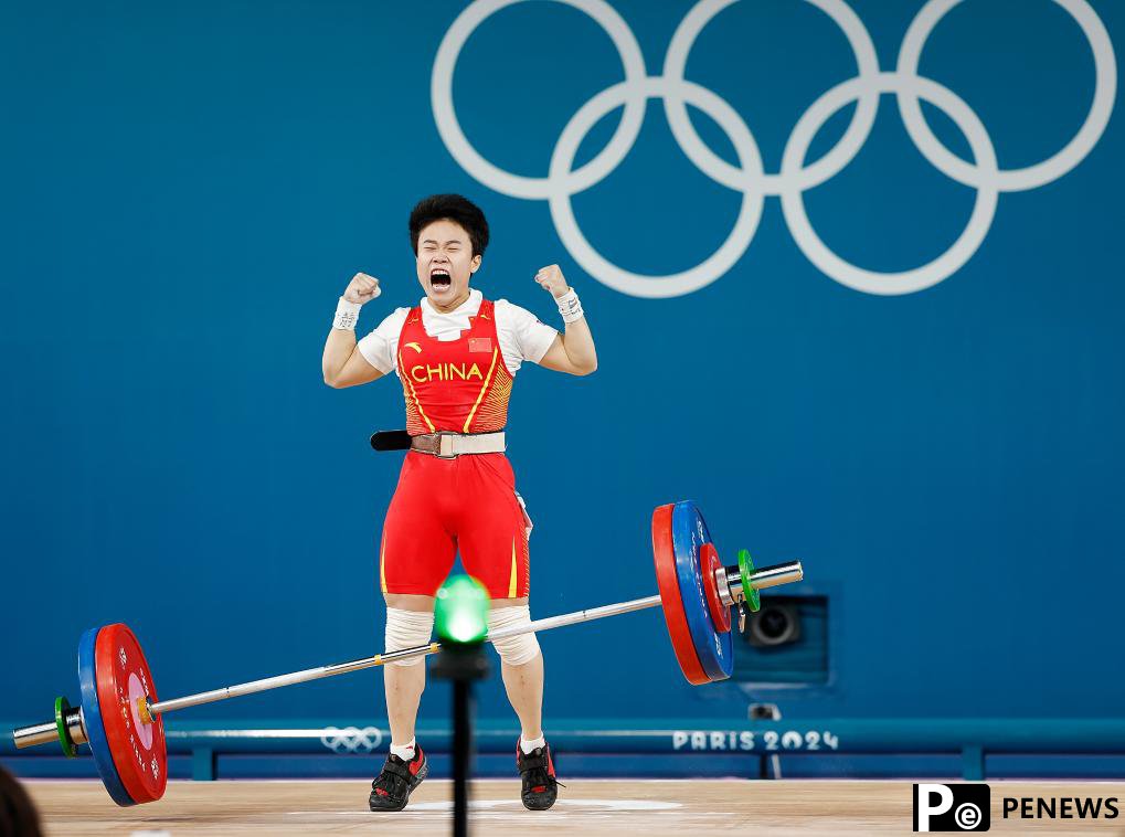 Day 12: Chinese weightlifters retain Olympic golds, artistic swimming team make history