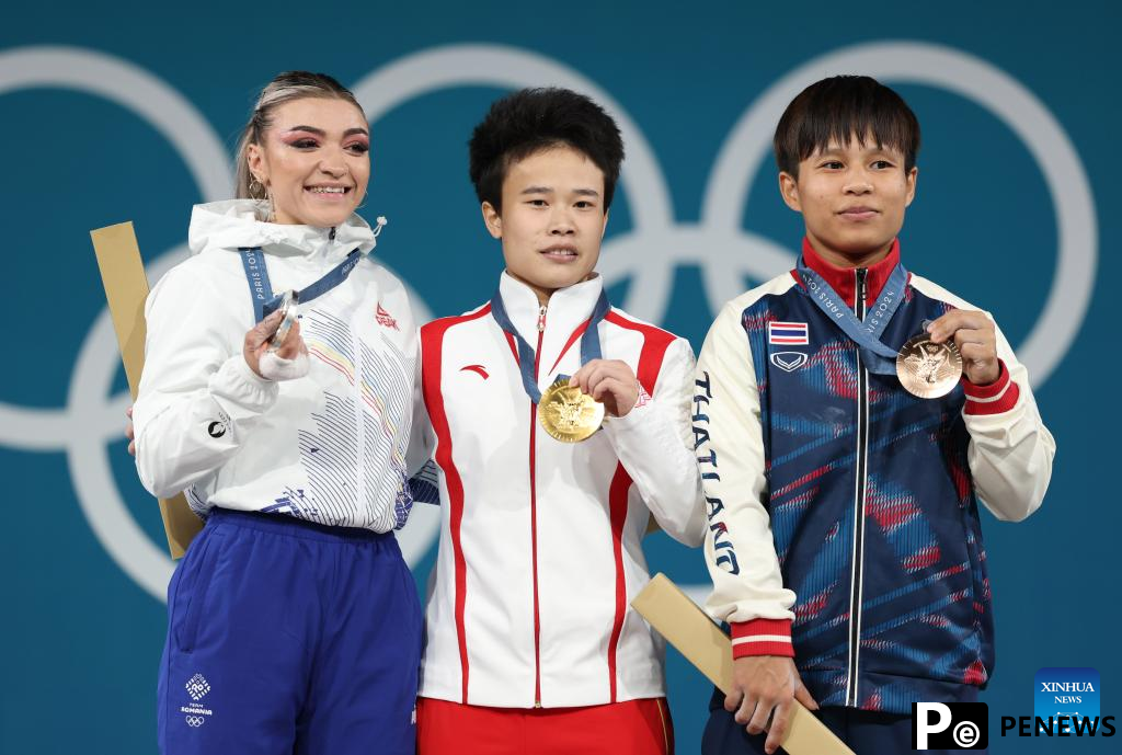 Chinese weightlifters Hou, Li retain gold at Paris 2024