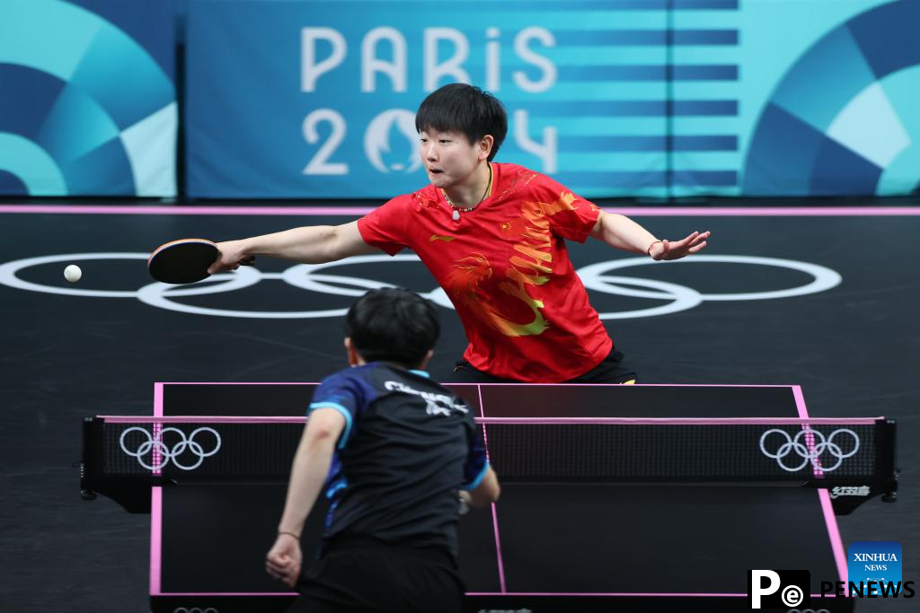 Chinese paddlers move into men