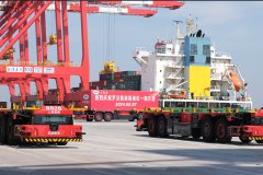 Renovation of Shanghai port advances