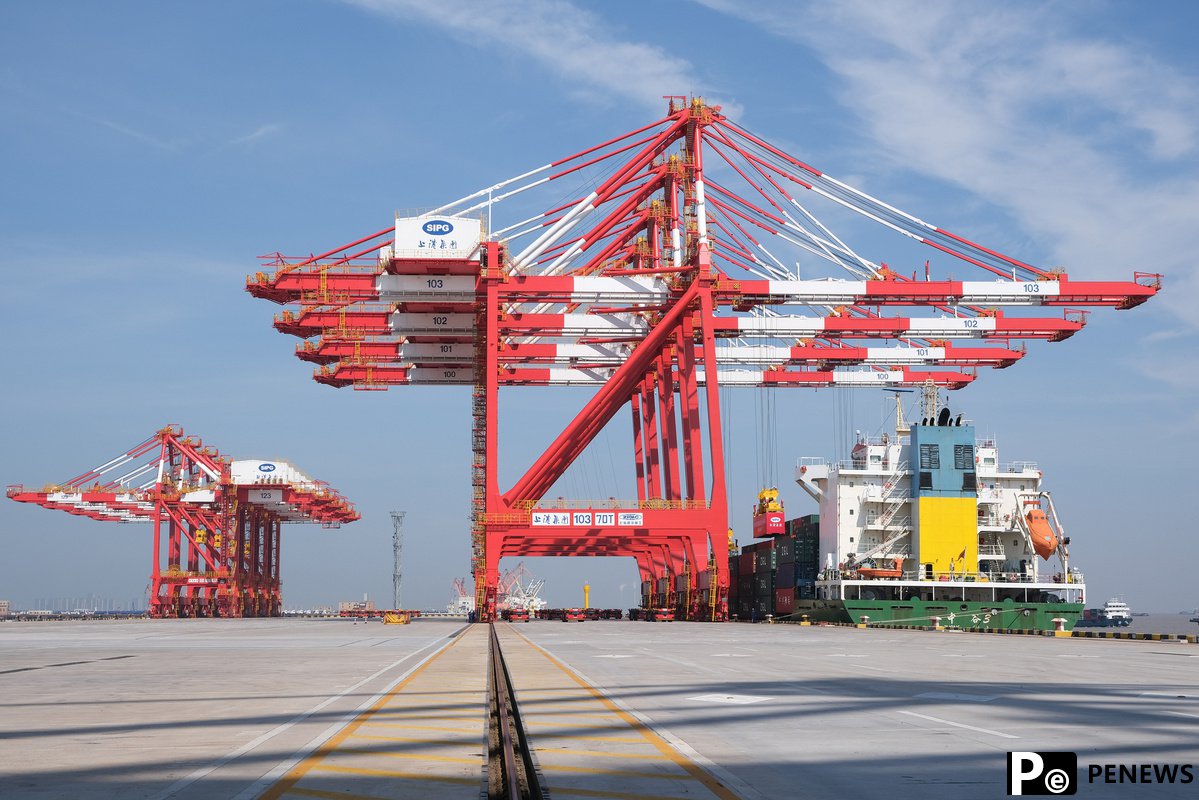 Renovation of Shanghai port advances