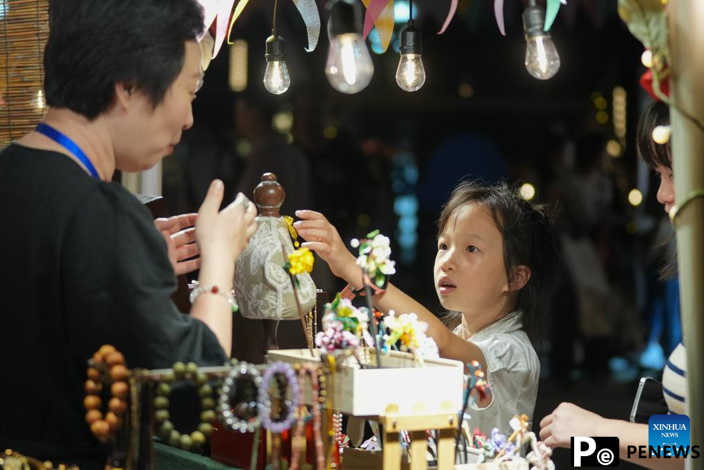 Tourism booms in Shennongjia Forest District, C China