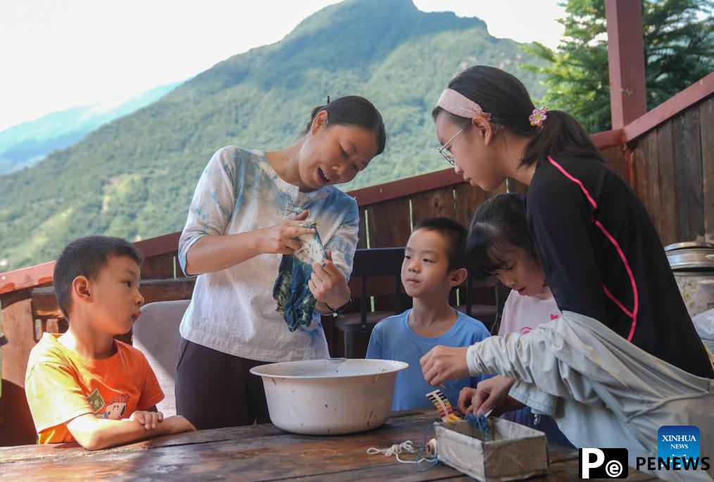 Tourism booms in Shennongjia Forest District, C China