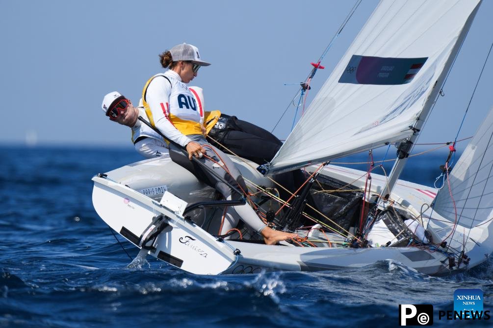 Paris 2024: mixed dinghy medal race of sailing