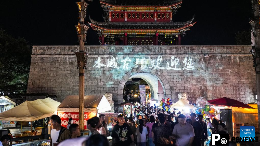 Guizhou attracts tourists during peak summer travel season