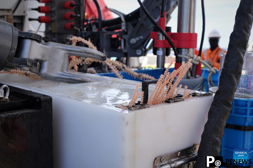 sea submersible completes 300th dive