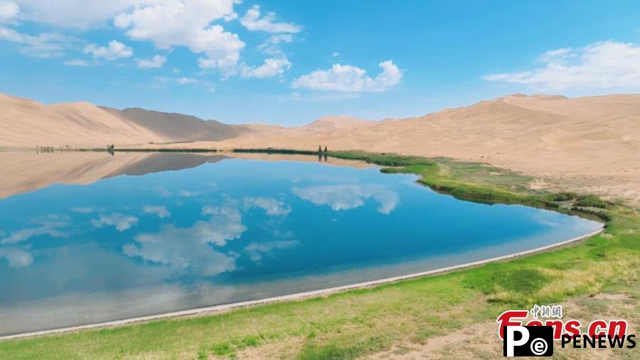 Scenery of Badain Jaran Desert in Inner Mongolia