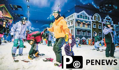 Indoor ice and snow tourism shines as a summer consumption highlight