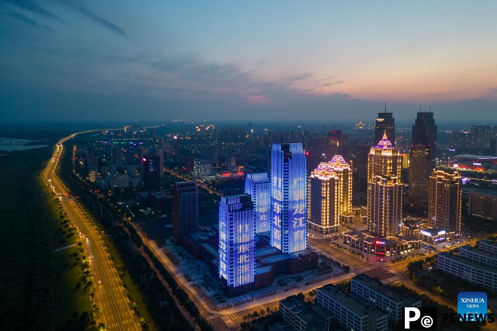 "Ice City" Harbin remains attractive to tourists throughout year
