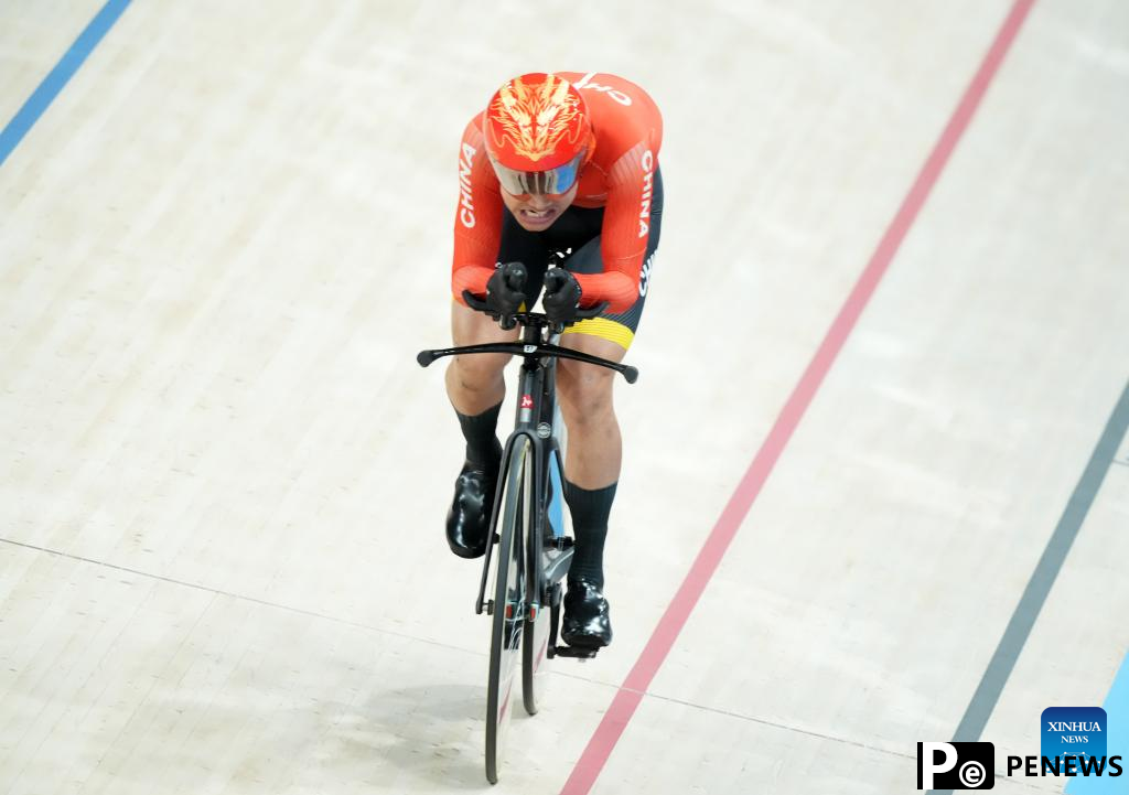 Cyclist Li claims China