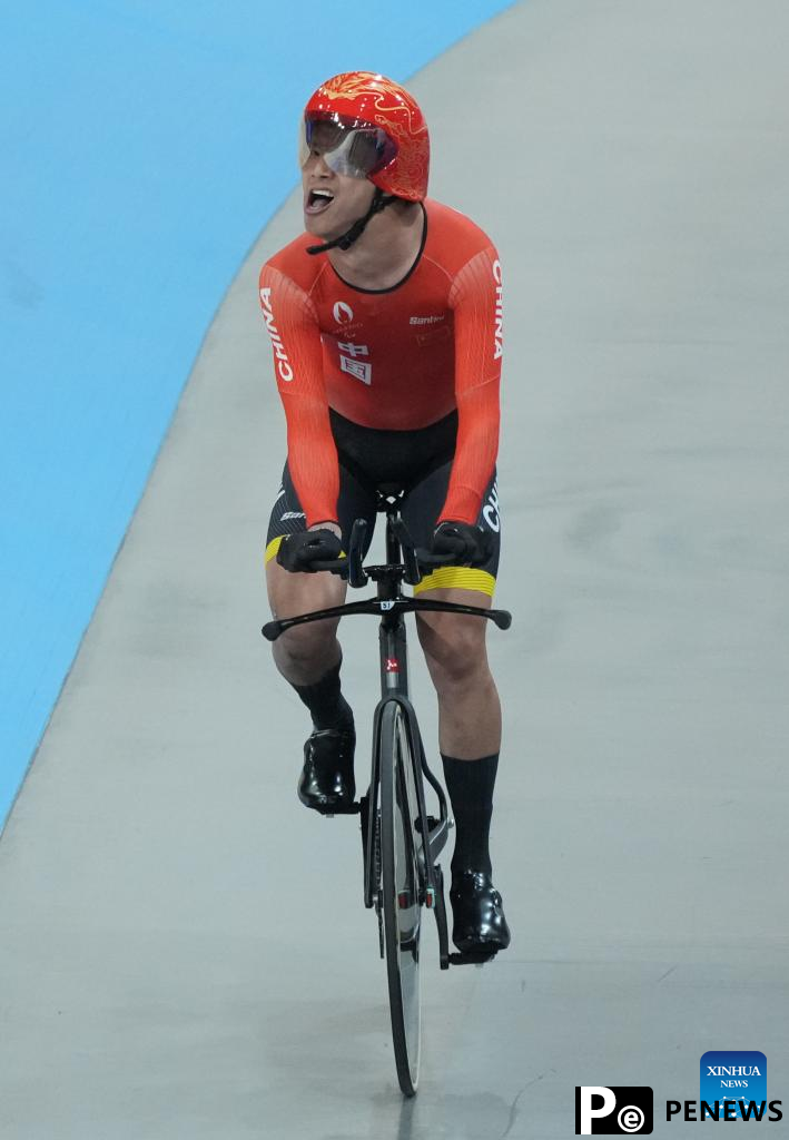 Cyclist Li claims China