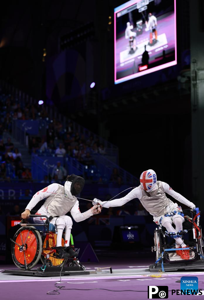 Highlights of wheelchair fencing events at Paralympics