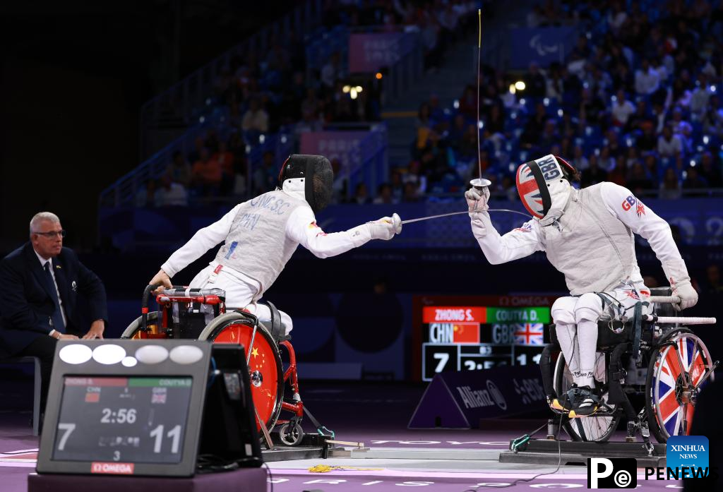 Highlights of wheelchair fencing events at Paralympics