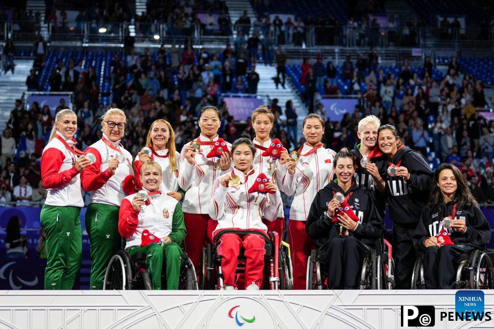 Highlights of wheelchair fencing events at Paralympics