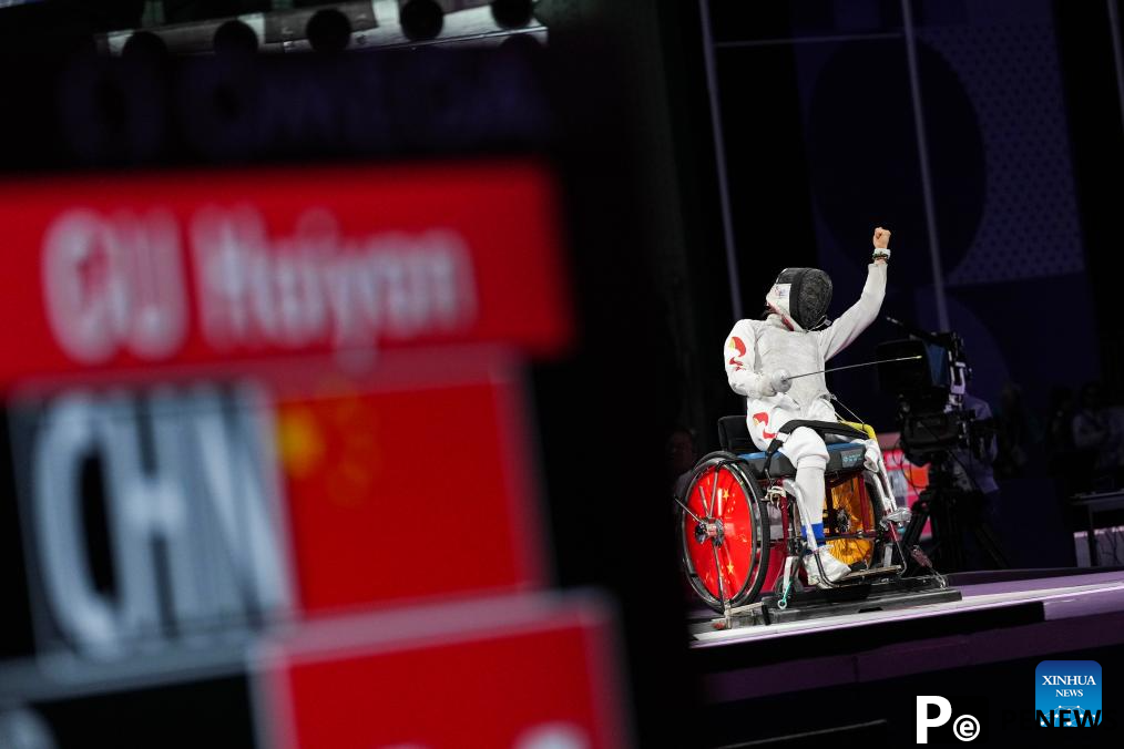 Highlights of wheelchair fencing events at Paralympics