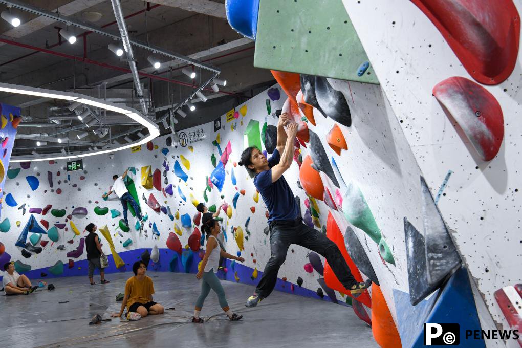 Z athletes break new ground, fueling sports revolution at home