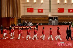 Chinese mainland Olympians visit Hong Kong