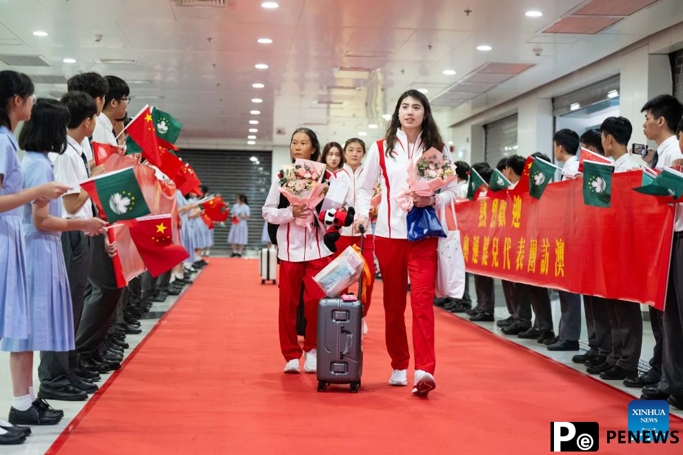 Chinese Olympic champions arrive in Macao for 3