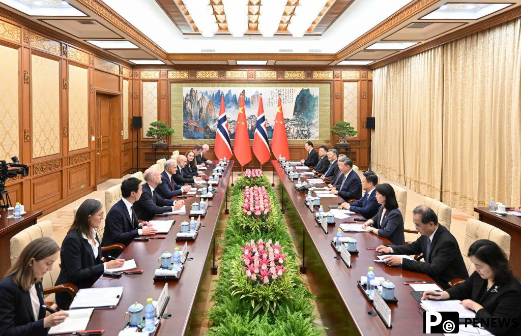 Xi meets Norwegian prime minister