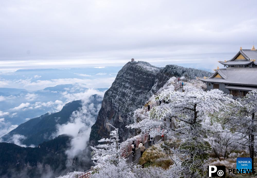 Snow scenery of Mount Emei in Sichuan, SW China
