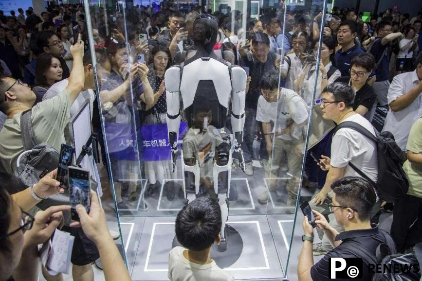 China strives to facilitate global sharing of benefits from AI development