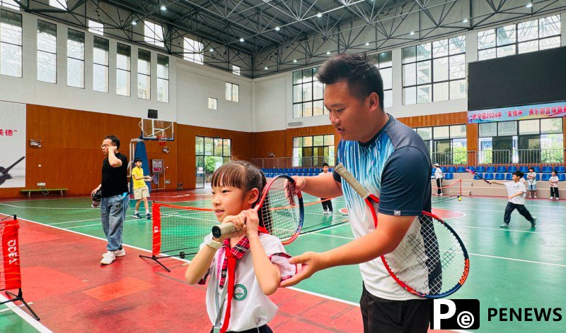 China swept by ＂tennis fever＂
