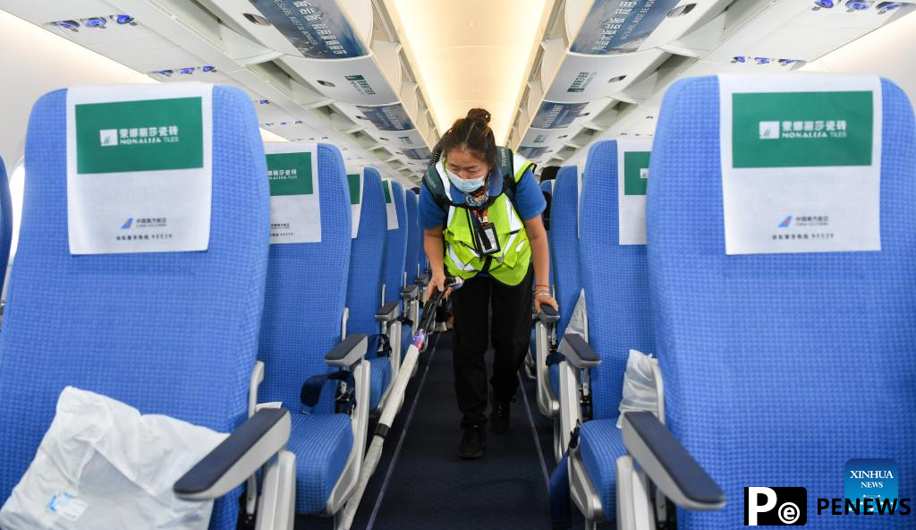 C919 aircraft successfully makes maiden commercial flight to Sanya