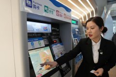 Beijing opens airport service counters for foreign travelers
