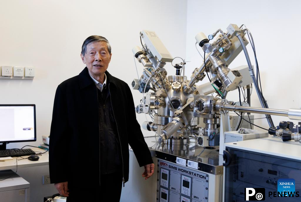 Chinese Academy of Sciences honors pioneers in science and technology