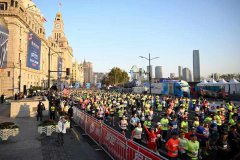 Marathon craze boosts China's public health, consumption