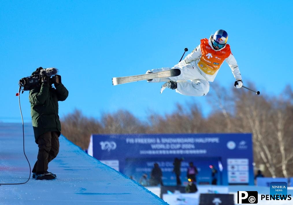 Gu Ailing, Li Fanghui dominate FIS Freeski Halfpipe World Cup at Genting Snow Park