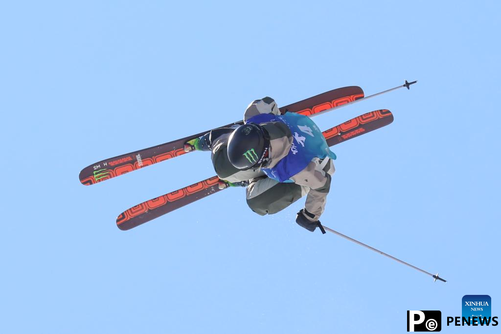 Gu Ailing, Li Fanghui dominate FIS Freeski Halfpipe World Cup at Genting Snow Park