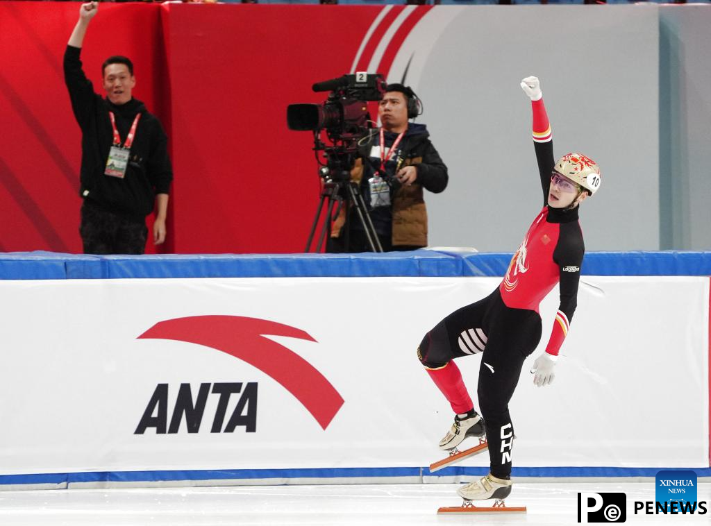 Chinese skaters win 2 golds in last day of ISU short track tour Beijing leg