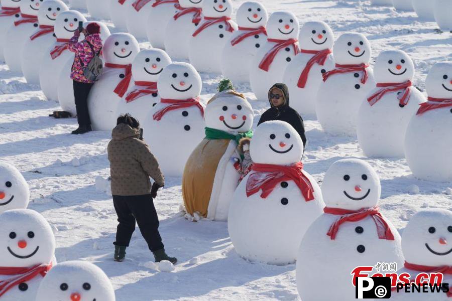 More snowmen draw spotlight in Harbin