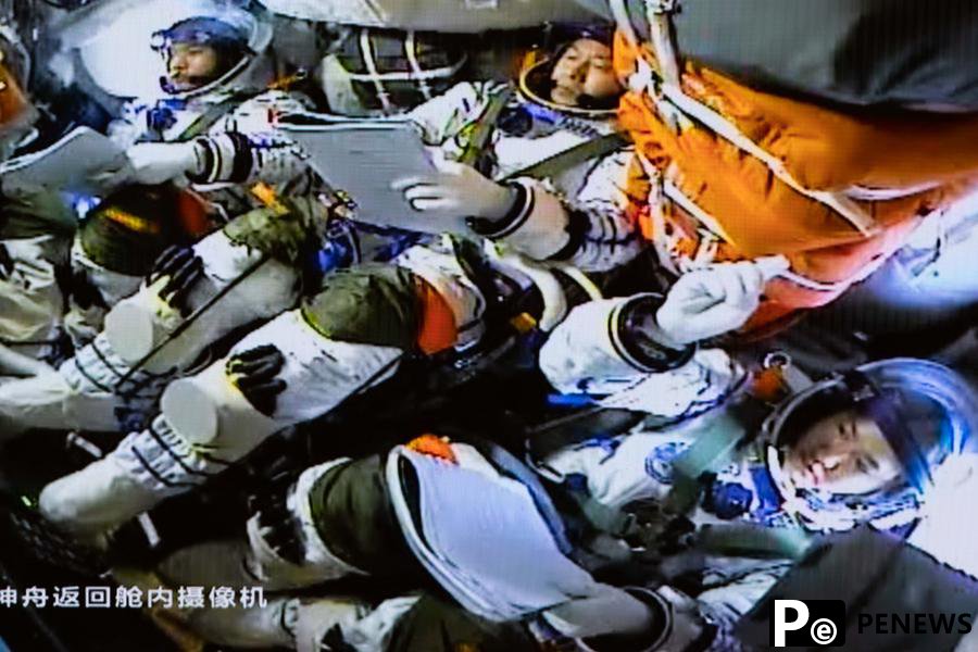 19 astronauts deliver New Year greetings from space