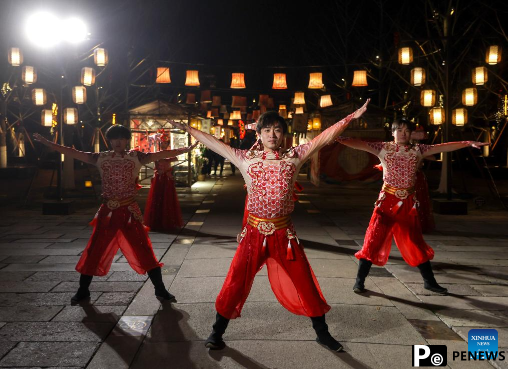 Festive preparations underway for Lantern Festival in Jiaxing, E China
