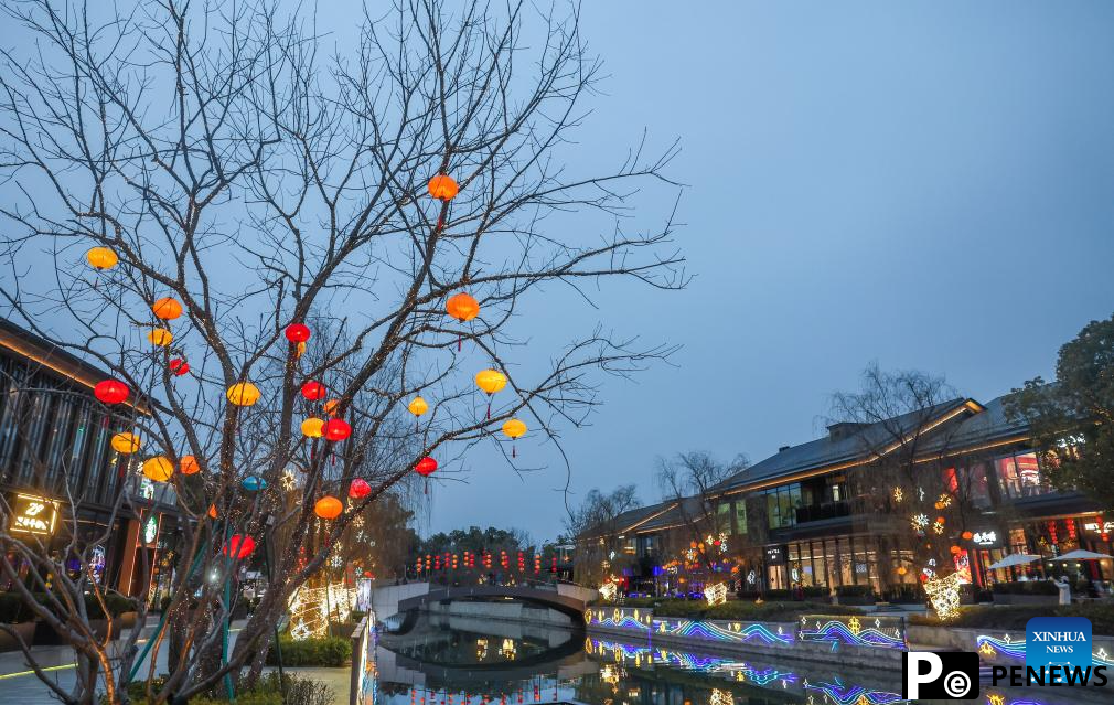 Festive preparations underway for Lantern Festival in Jiaxing, E China