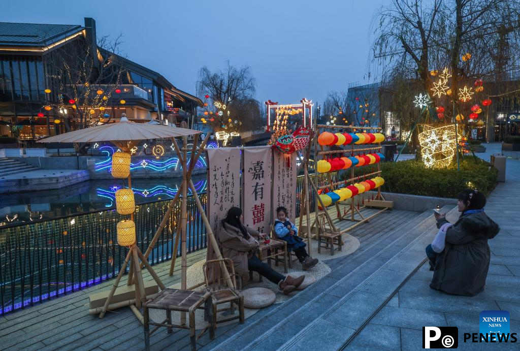 Festive preparations underway for Lantern Festival in Jiaxing, E China