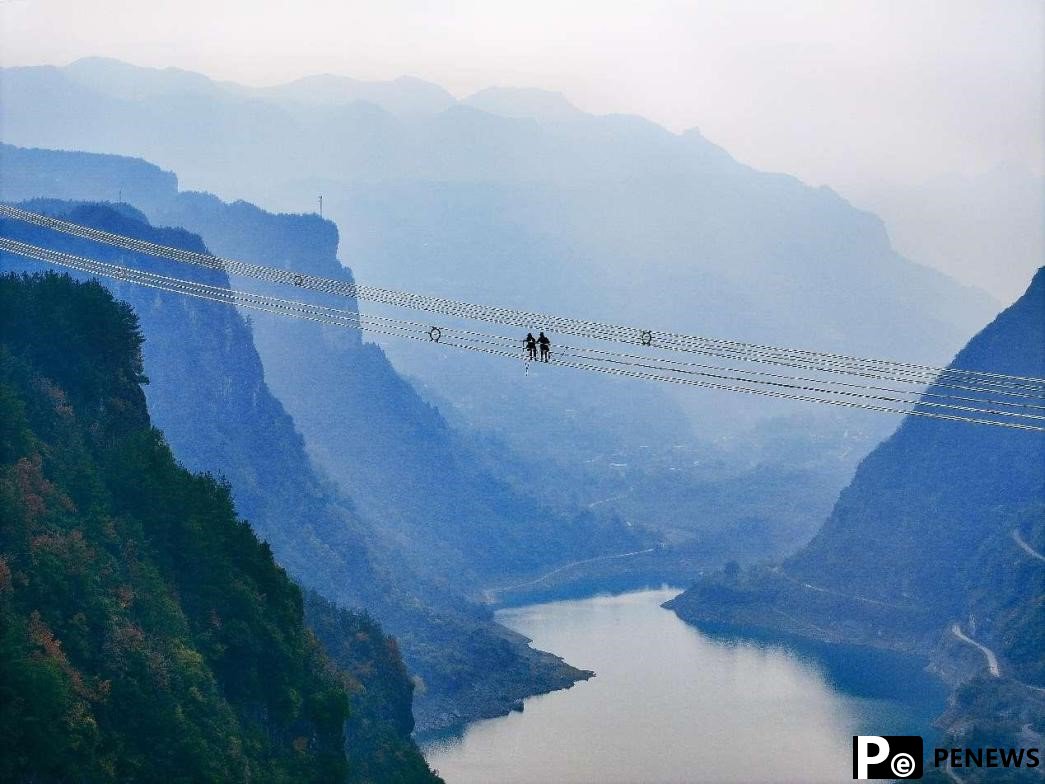 China builds world