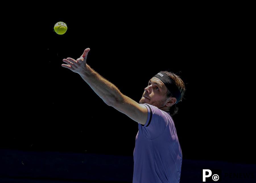 Medvedev, Rune survive as trio of Chinese women progress at Australian Open