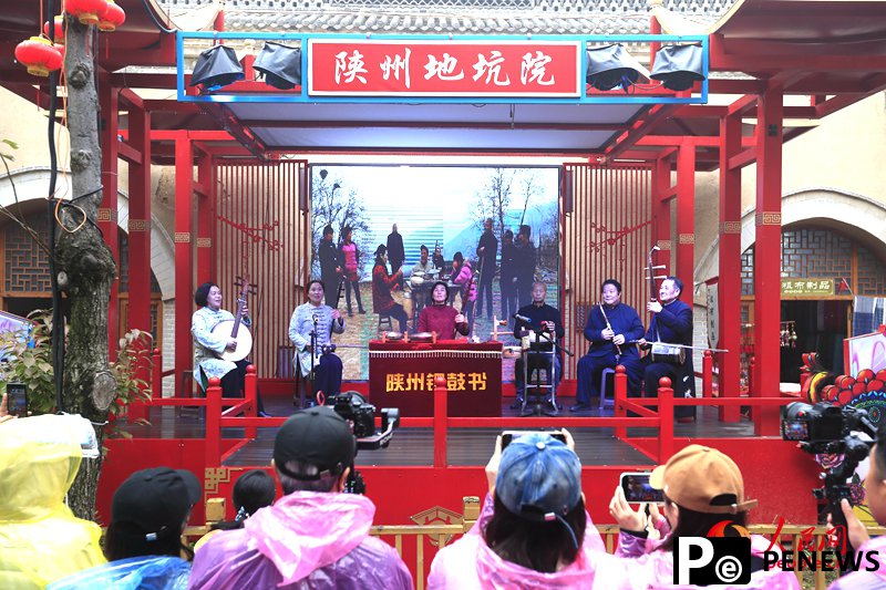 Cultural tourism thrives in C China