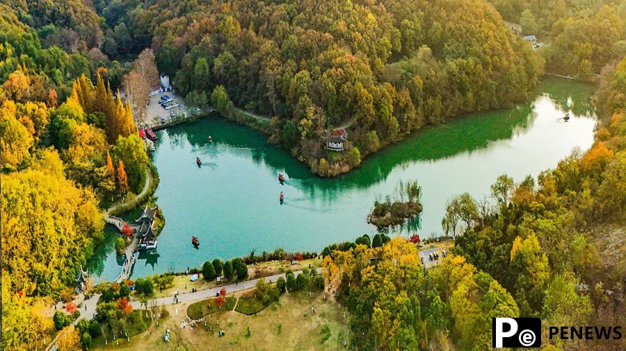 Mountains, waters, and forests take on their winter hues in E China