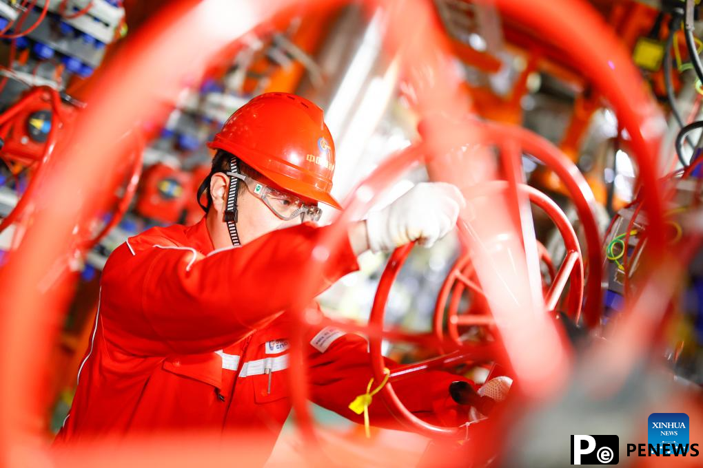 6 oilfield commences production in China