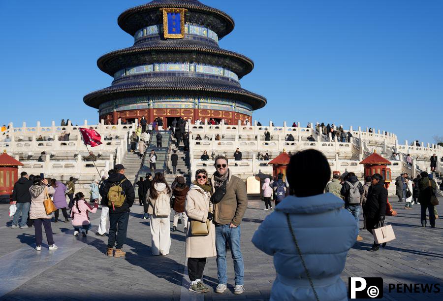 Visa-free policy sparks "China Travel" boom