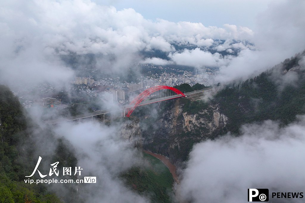 Misty view of Loushuihe Bridge in C China